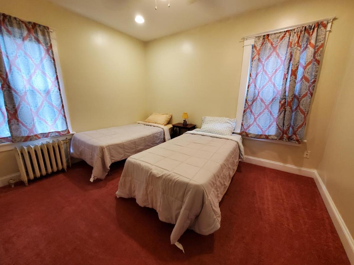 6 Minutes From The Falls! Spacious 2Nd Floor Apartment Sleeps 5 ไนแอการาฟอลส์ ภายนอก รูปภาพ
